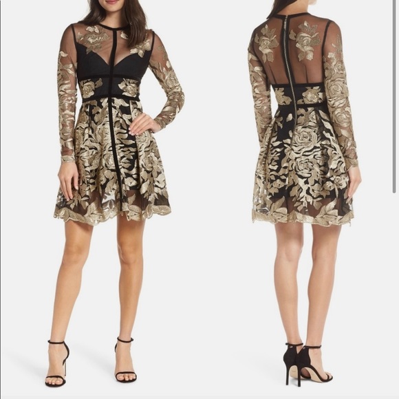 Bronx and Banco Dresses & Skirts - NWOT Bronx and Banco Floral Rose Embroidered Dress